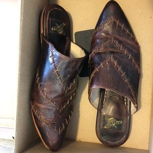 Distressed leather Freebird slip-on’s